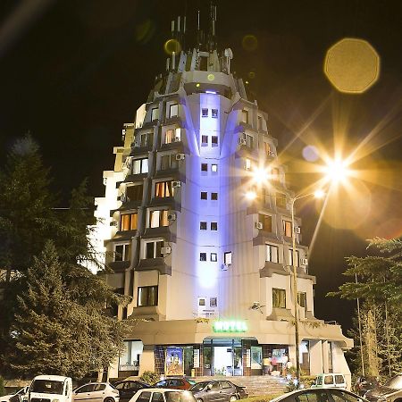 Hotel Petrus Paraćin Exteriör bild